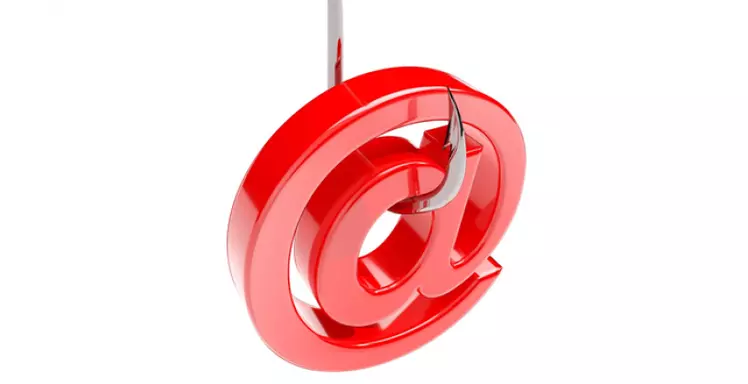 Vishaak die apestaart opvist, visuele representatie van phishing naar online gegevens