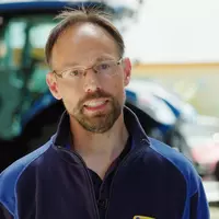Steven Devos legt uit hoe CNH IoT inzet om de kwaliteit van hun machines en hun processen te verbeteren.
